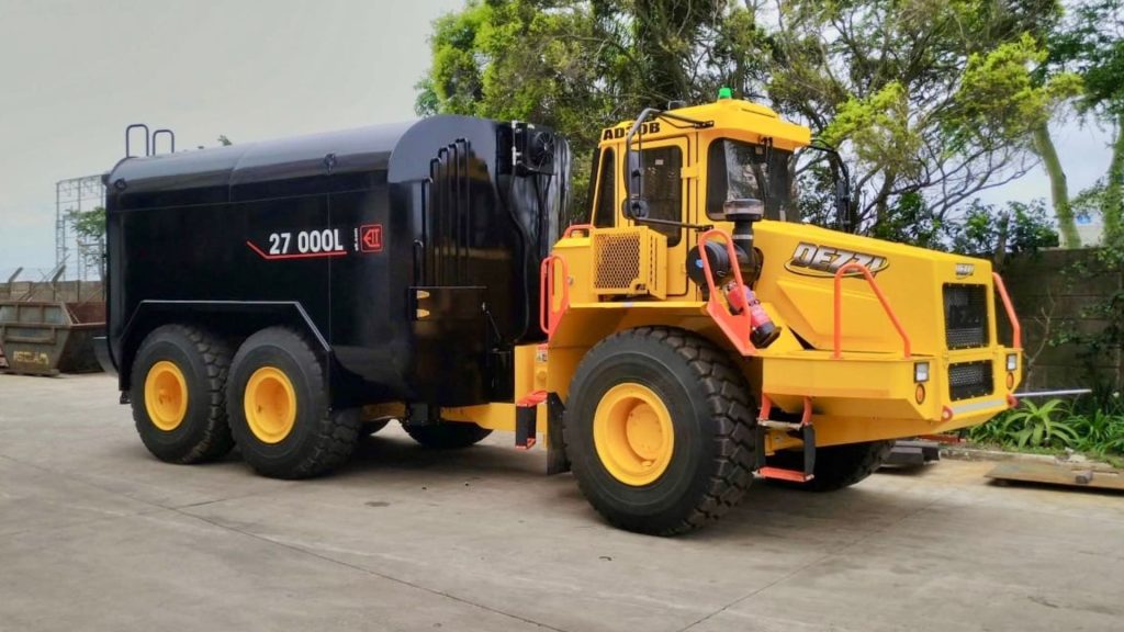 Dezzi AD30B 6x6 Articulated Water Tanker